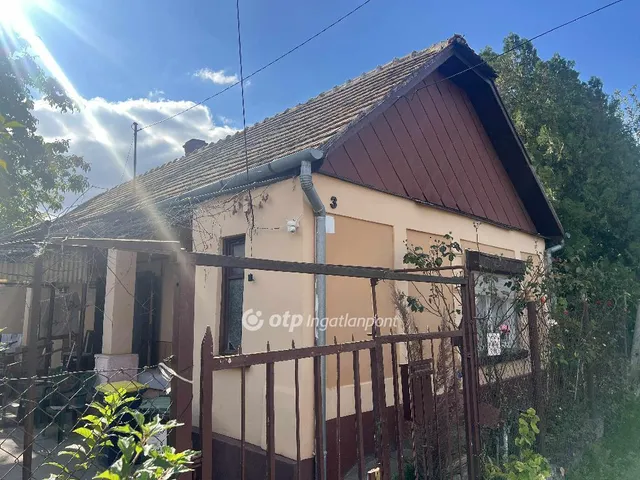 Eladó ház Tápiószele 50 nm