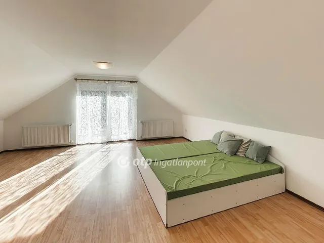 Eladó ház Csomád 162 nm