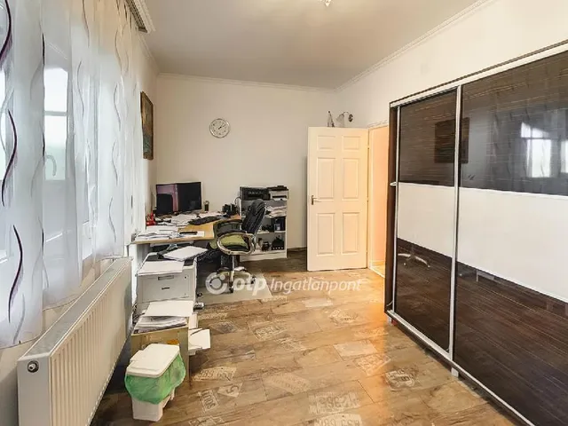 Eladó ház Csomád 162 nm