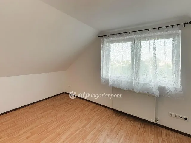 Eladó ház Csomád 162 nm