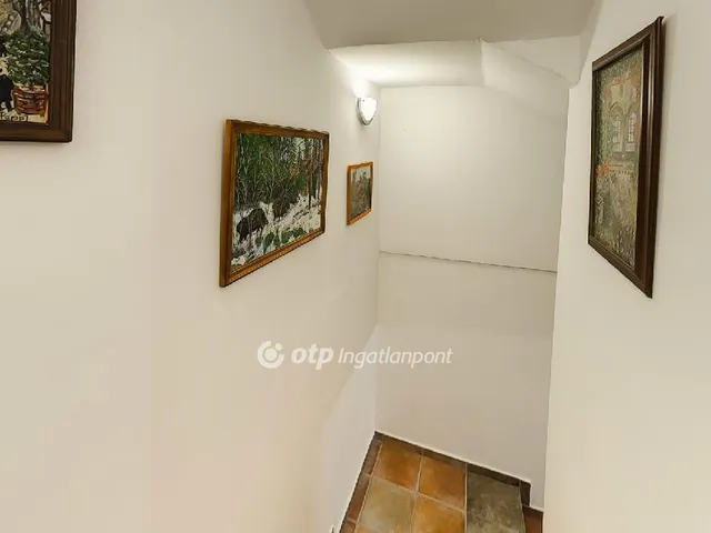 Eladó ház Csomád 162 nm