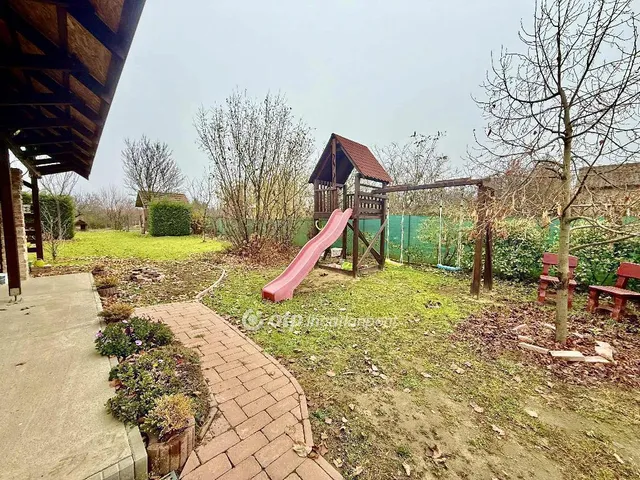 Eladó ház Isaszeg 161 nm