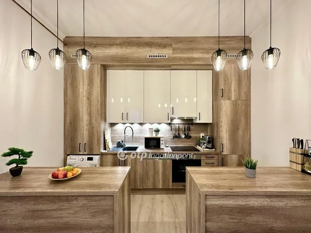 Eladó lakás Budapest VI. kerület 75 nm