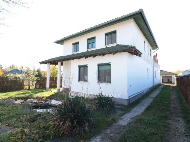 Eladó ház Ráckeve 213 nm