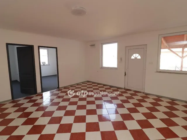 Eladó ház Kiskunlacháza 80 nm