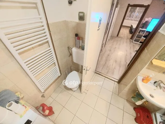 Eladó ház Kocsér 68 nm