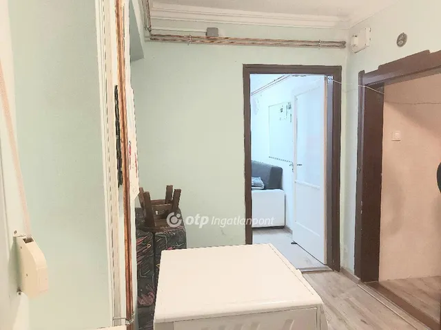 Eladó ház Kocsér 68 nm