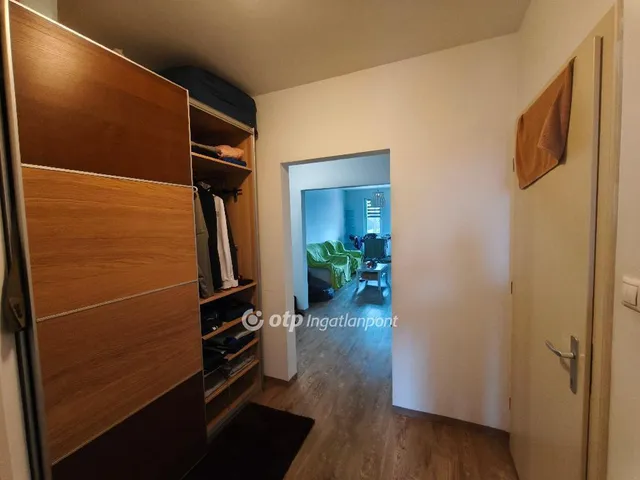 Eladó lakás Dabas 85 nm