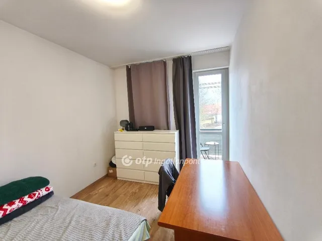 Eladó lakás Dabas 85 nm