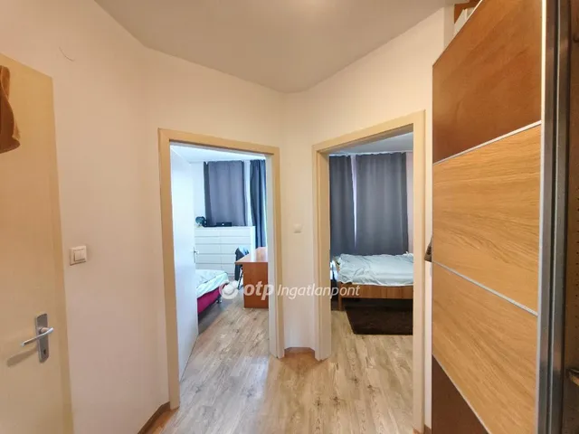 Eladó lakás Dabas 85 nm