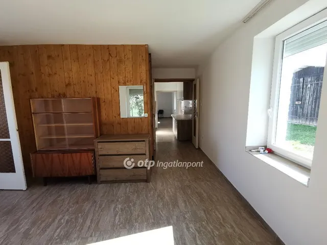 Eladó ház Dömsöd 288 nm