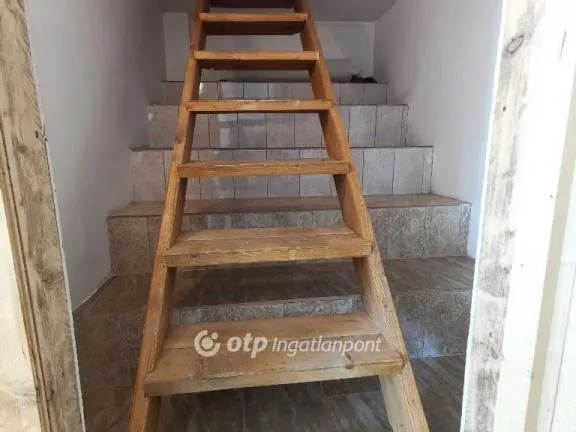 Eladó ház Dömsöd 288 nm