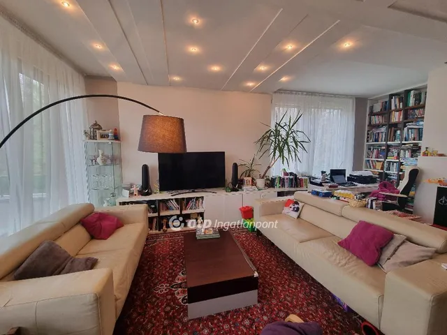 Eladó lakás Budapest II. kerület 82 nm