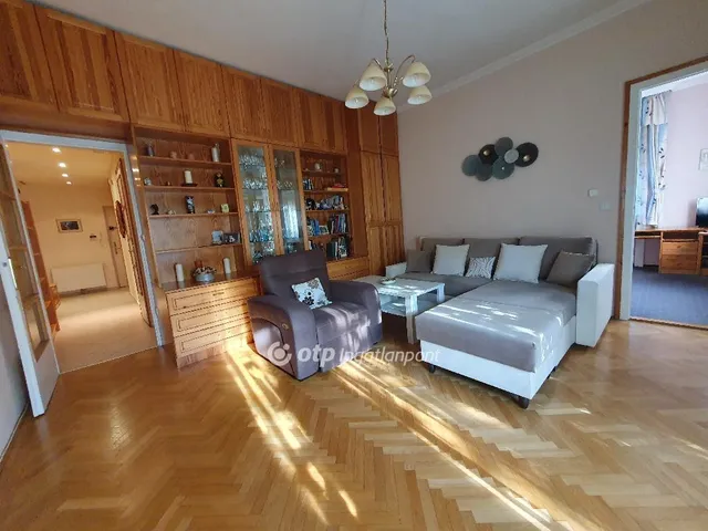 Eladó lakás Budapest II. kerület 65 nm