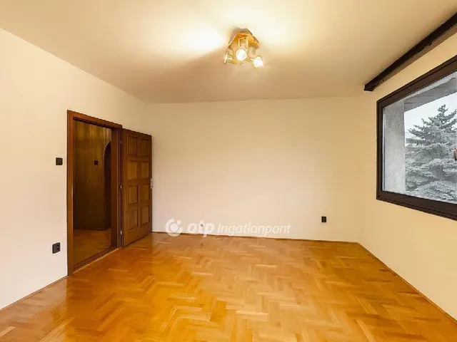 Eladó lakás Budapest XI. kerület, Albertfalva 109 nm