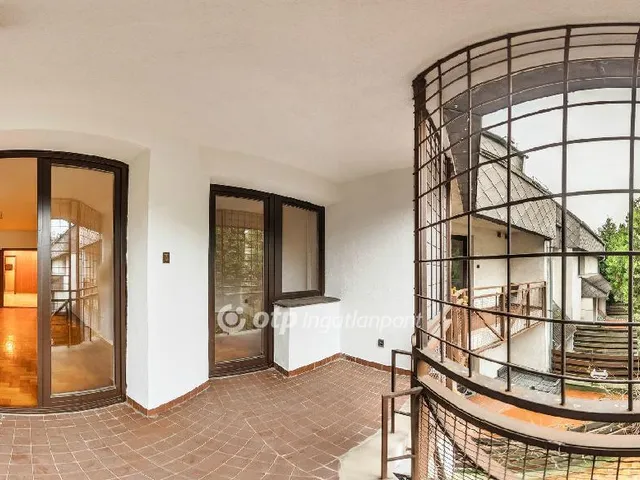 Eladó lakás Budapest XI. kerület 109 nm