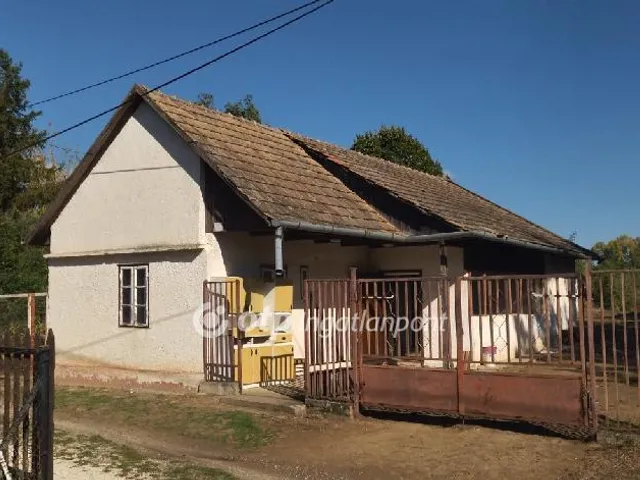 Eladó ház Tápióbicske 51 nm