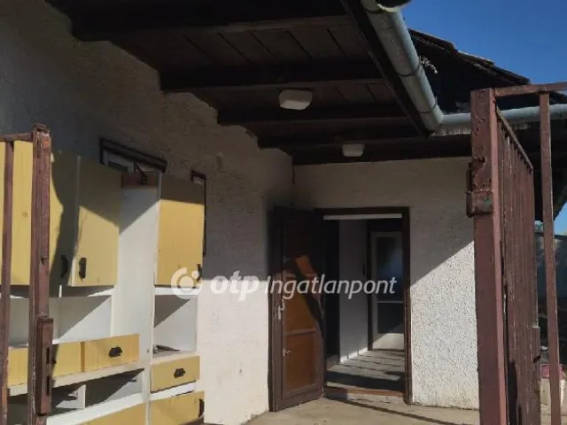 Eladó ház Tápióbicske 51 nm