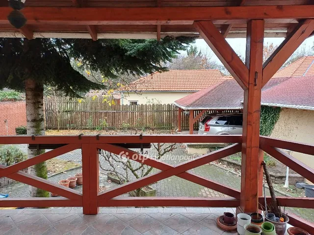 Eladó ház Budapest XVI. kerület 235 nm