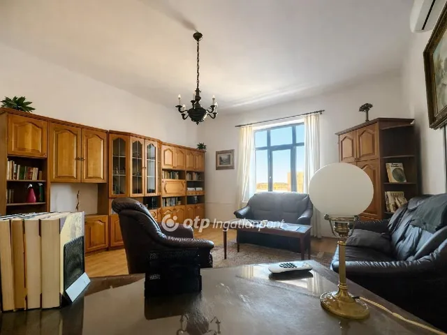 Eladó lakás Budapest VIII. kerület 75 nm