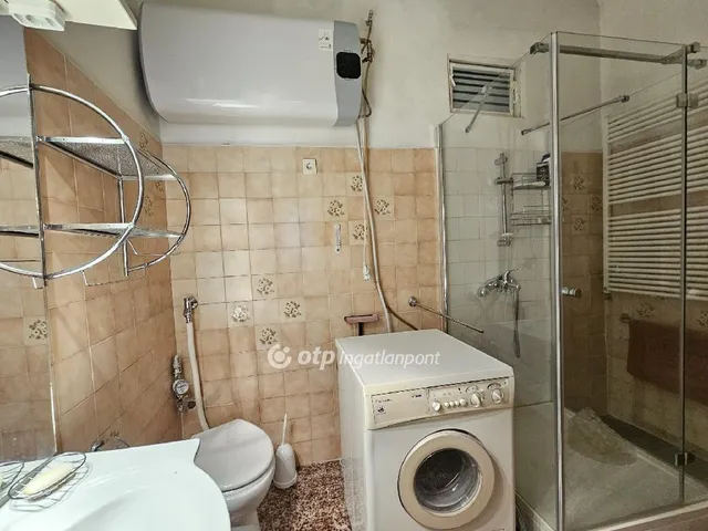 Eladó lakás Budapest I. kerület 102 nm