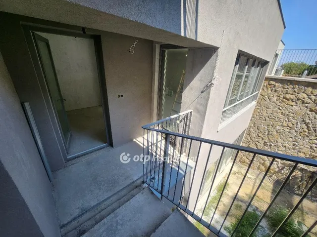 Eladó lakás Budapest II. kerület 108 nm