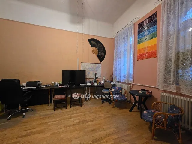 Eladó lakás Budapest VIII. kerület 94 nm