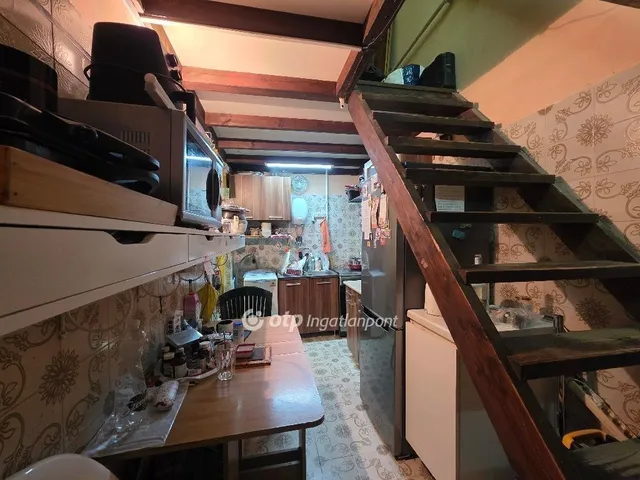 Eladó lakás Budapest VIII. kerület 94 nm