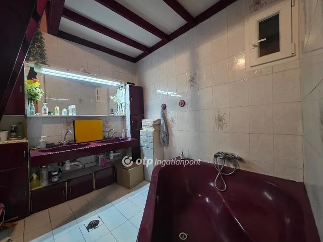 Eladó lakás Budapest VIII. kerület 94 nm