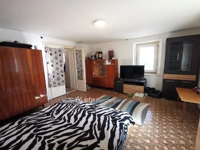 Eladó ház Dömsöd 288 nm