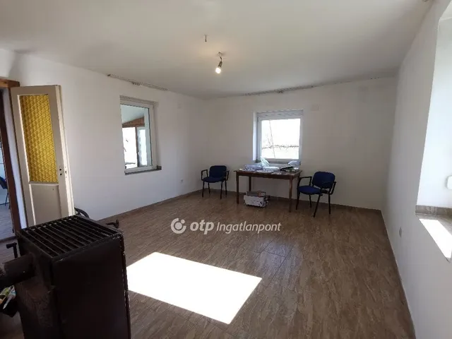 Eladó ház Dömsöd 288 nm