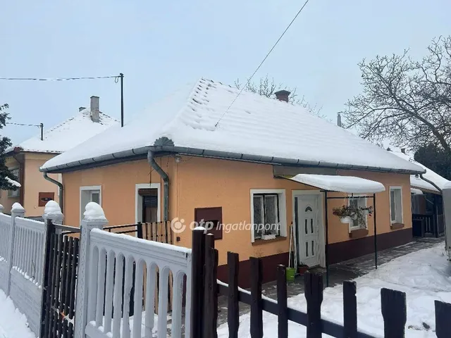 Eladó ház Nagykáta 101 nm