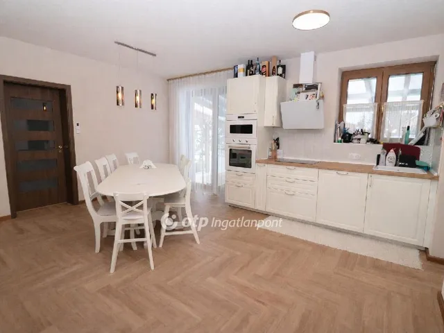 Eladó ház Ráckeve 158 nm