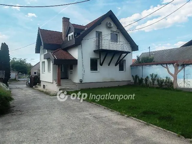 Eladó ház Szigetcsép 176 nm