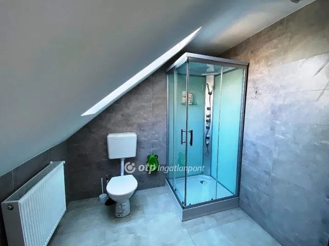 Eladó ház Szigetcsép 176 nm