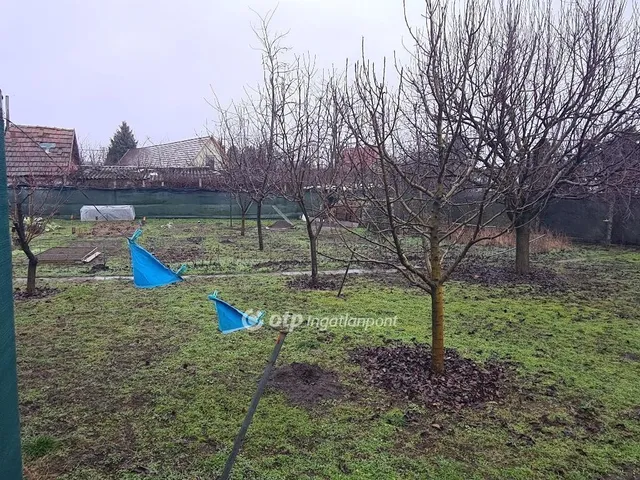 Eladó ház Áporka 102 nm