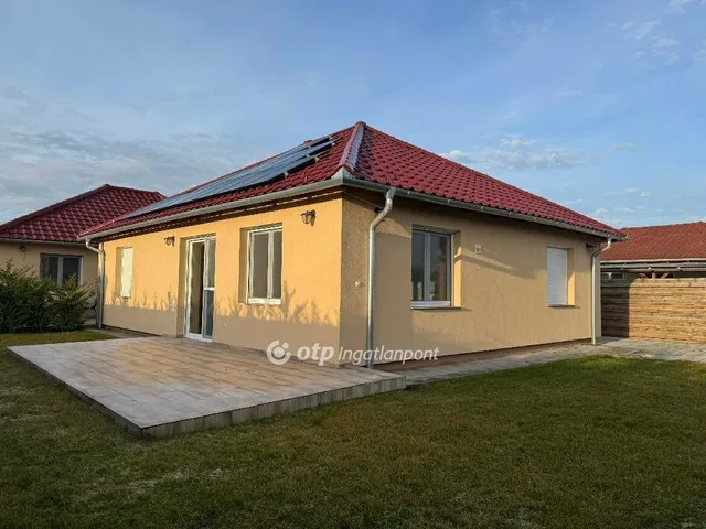 Eladó ház Halásztelek 90 nm