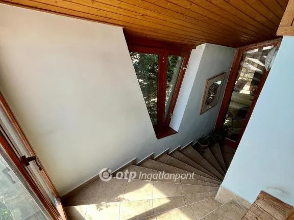 Eladó ház Budakalász 500 nm