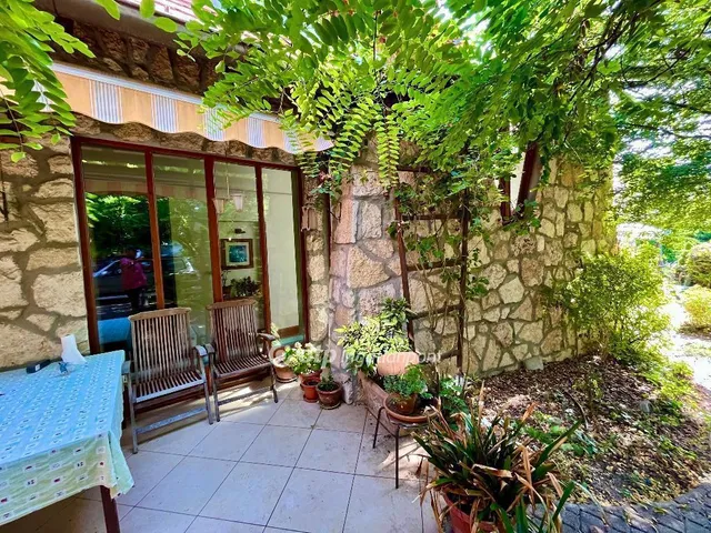 Eladó ház Budakalász 500 nm