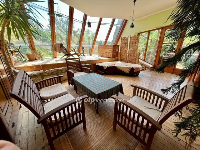 Eladó ház Budakalász 500 nm