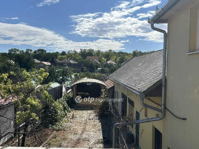 Eladó ház Bag 194 nm