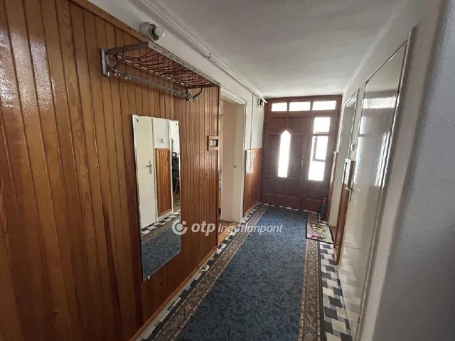 Eladó ház Bag 194 nm