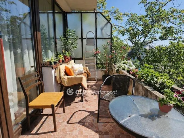 Eladó lakás Budapest XI. kerület, Sashegy 71 nm