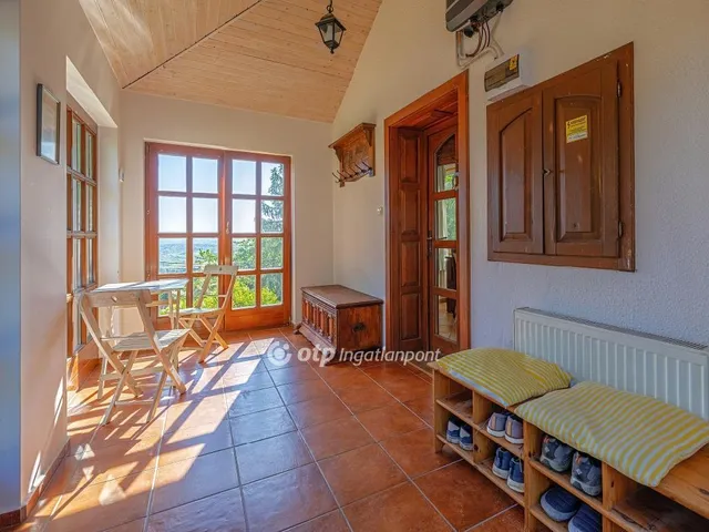 Eladó ház Budakalász 135 nm