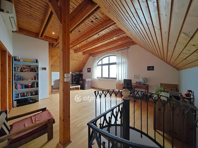 Eladó ház Budakalász 135 nm