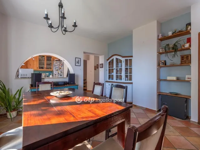 Eladó ház Budakalász 135 nm