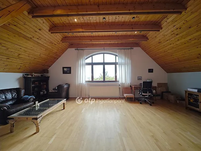 Eladó ház Budakalász 135 nm