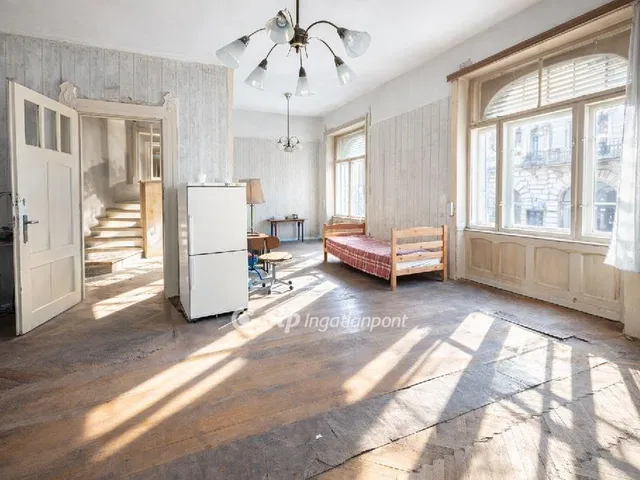 Eladó lakás Budapest VI. kerület 112 nm