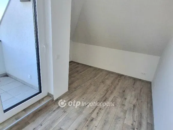 Eladó lakás Budapest III. kerület 88 nm