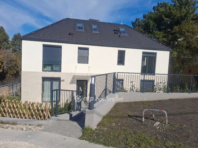 Eladó lakás Budapest III. kerület 88 nm